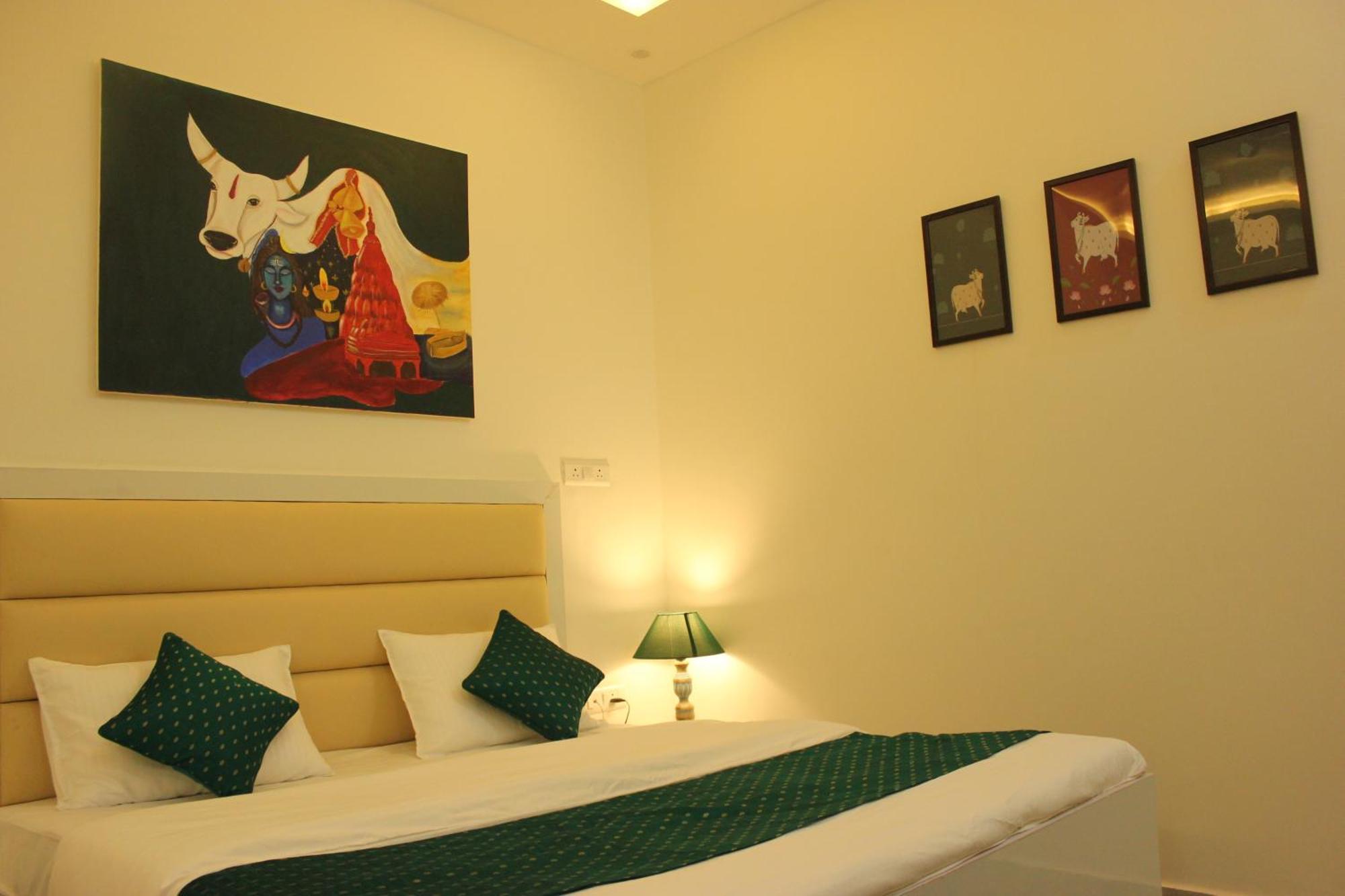 The Nandi International Boutique Homestay Варанаси Экстерьер фото